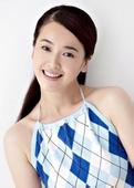 英国一母亲把女儿藏抽屉养到3岁